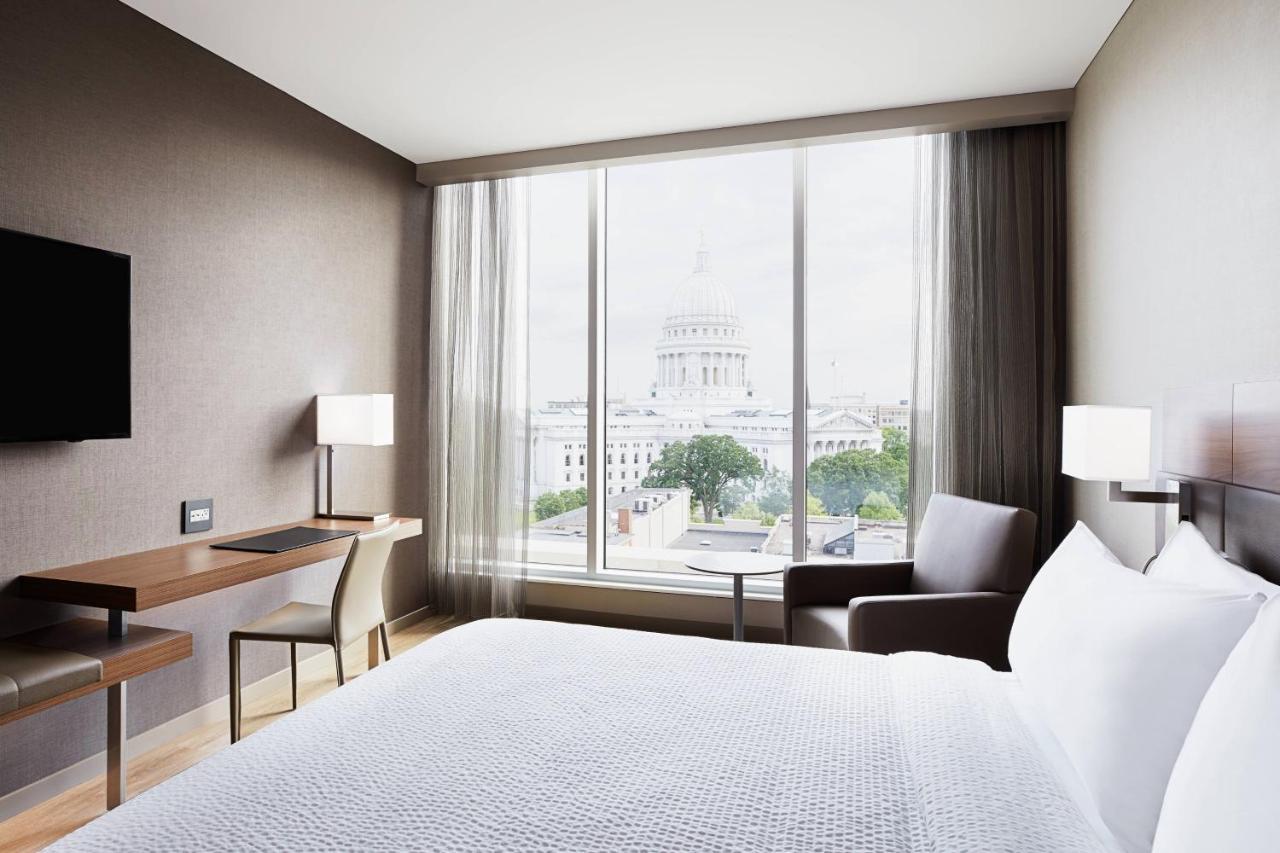 Ac Hotel By Marriott Madison Downtown Bagian luar foto