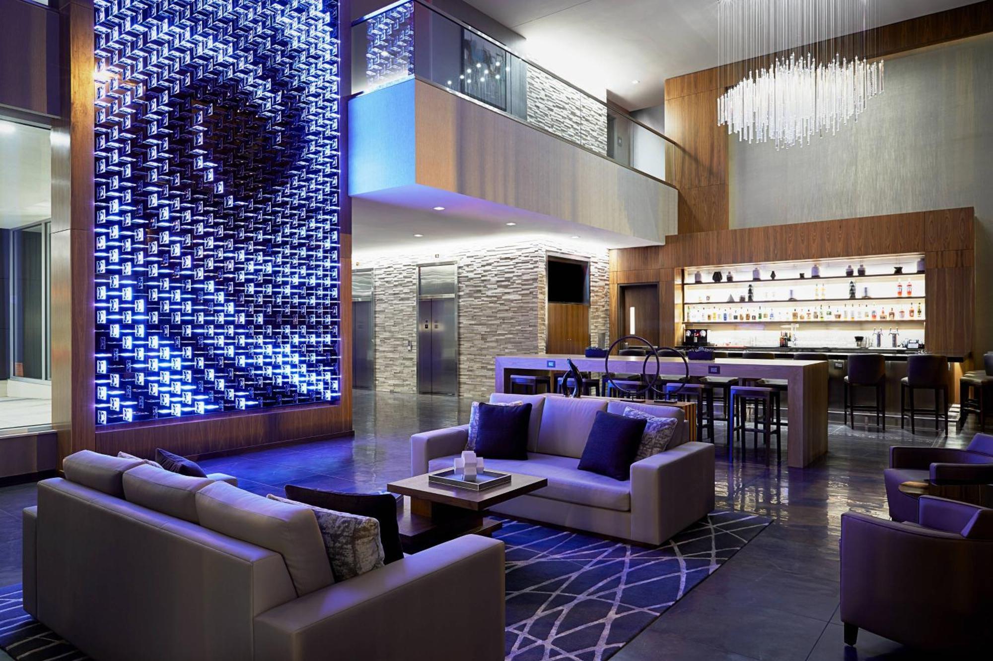 Ac Hotel By Marriott Madison Downtown Bagian luar foto