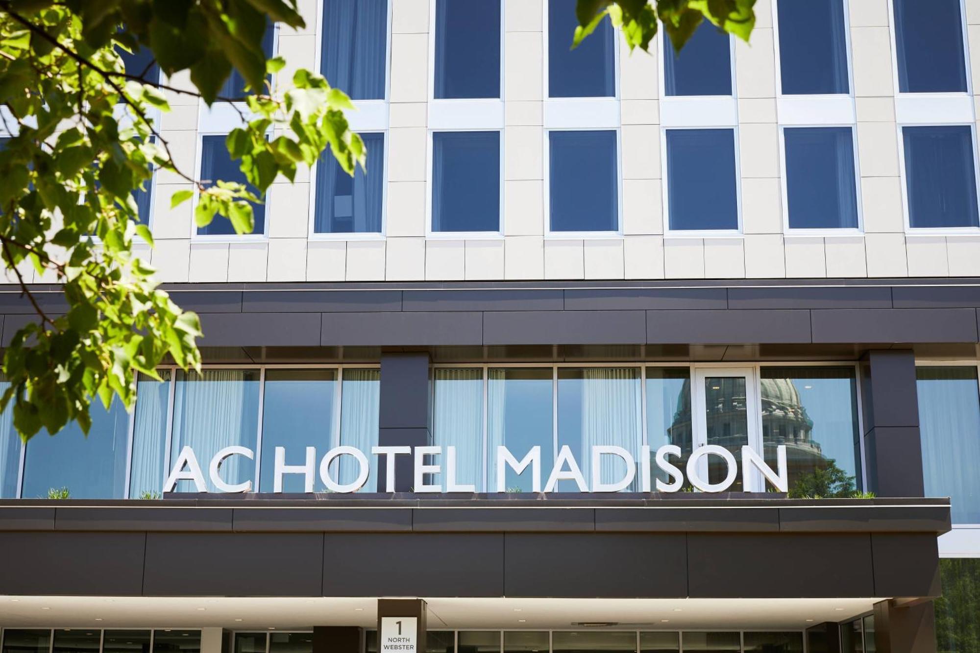 Ac Hotel By Marriott Madison Downtown Bagian luar foto