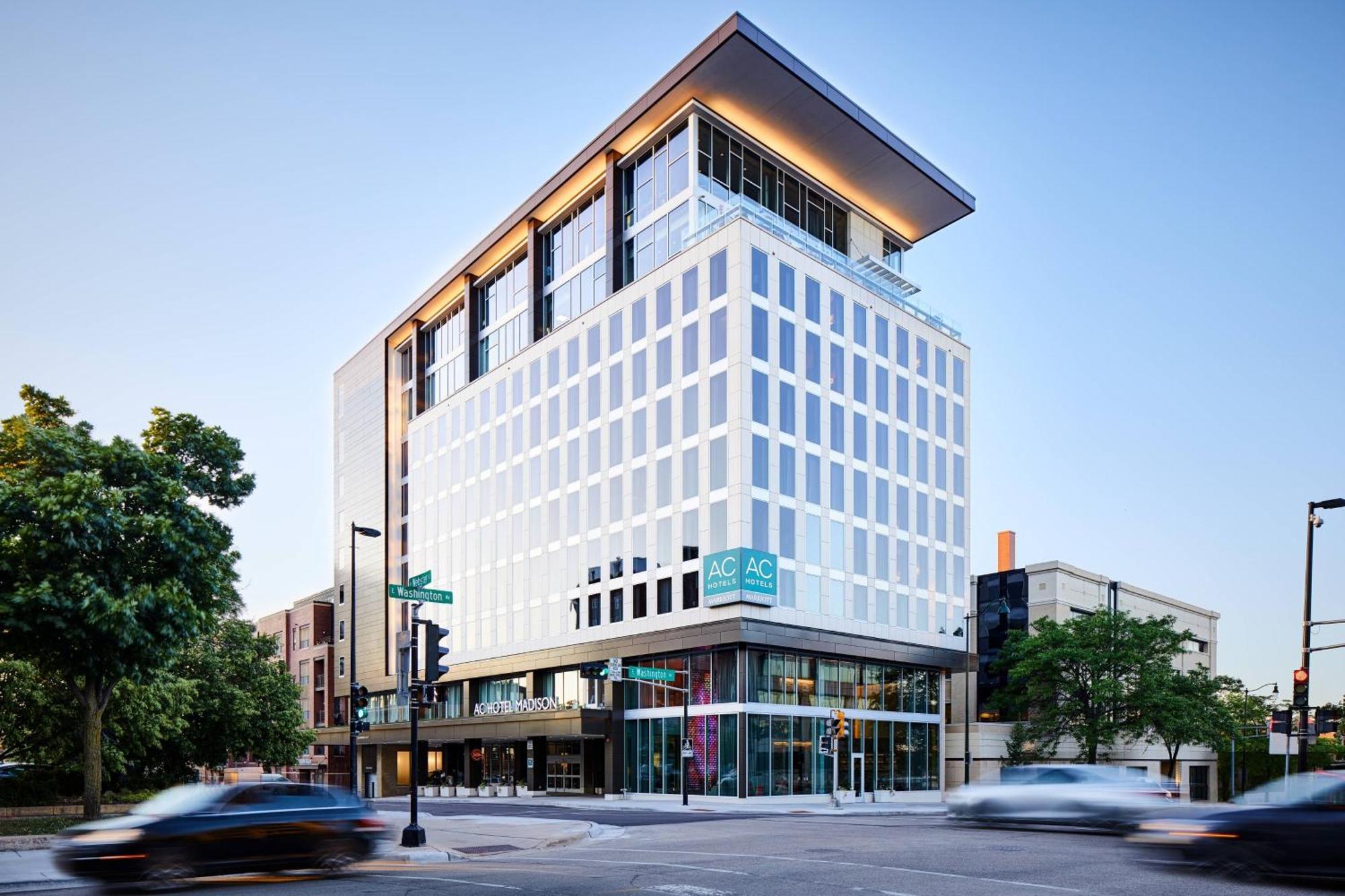 Ac Hotel By Marriott Madison Downtown Bagian luar foto