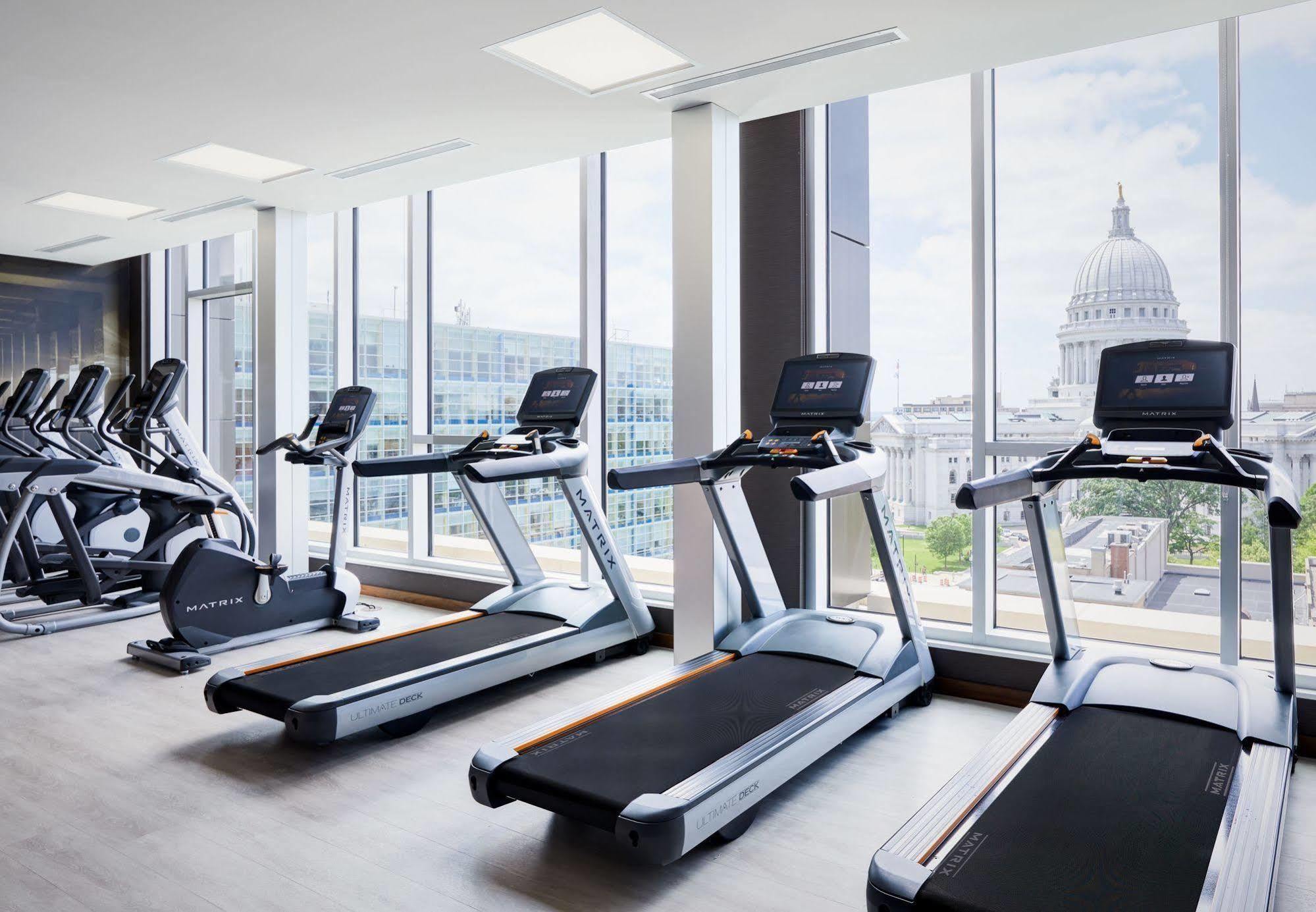 Ac Hotel By Marriott Madison Downtown Bagian luar foto